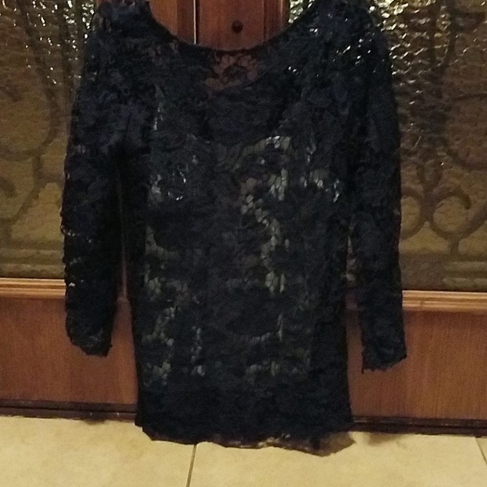 blouse - Picture 2 of 2
